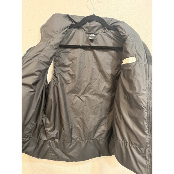 The North Face Everyday Insulated Puffer Vest Womens Large Has A Logo Black - Picture 10 of 11